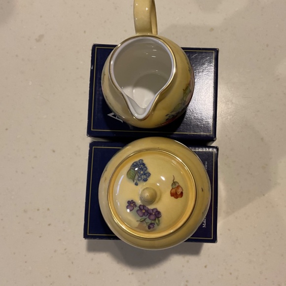 Creamer & Sugar Box - Picture 2 of 3